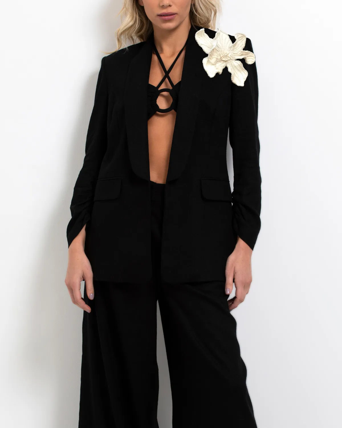 Flower Applique Linen Blazer