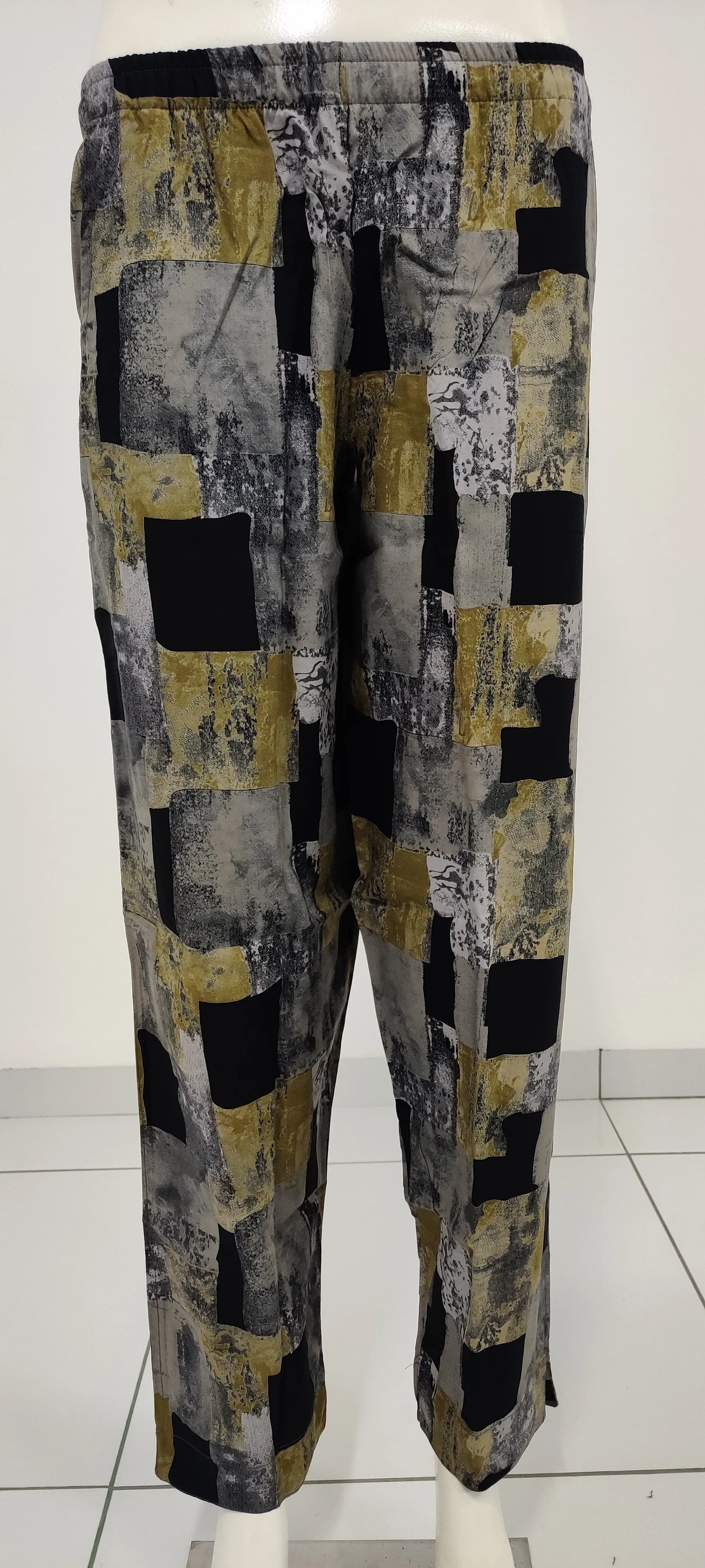MANGAI Premium RAYON Printed Stylish U-Cut Model Night Suits | Stylish Print's All Over | Top & Bottom Set | 3/4 Sleeve| U-Cut Neck | Trendy Night Suits for Stylish Women's (RUNS-UCUT)